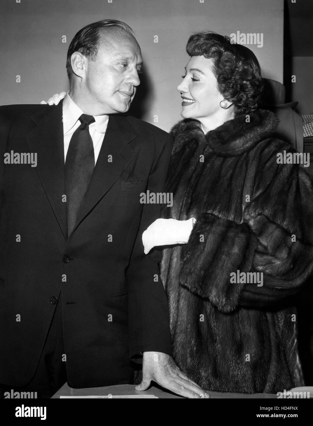 THE JACK BENNY SHOW (aka THE JACK BENNY PROGRAM), Jack Benny, Claudette