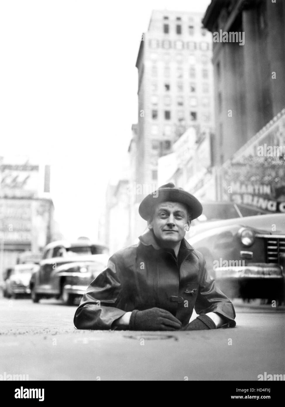 THE JACKIE GLEASON SHOW, Art Carney as Ed Norton in 'The Honeymooners,'  1952-1957 Stock Photo - Alamy
