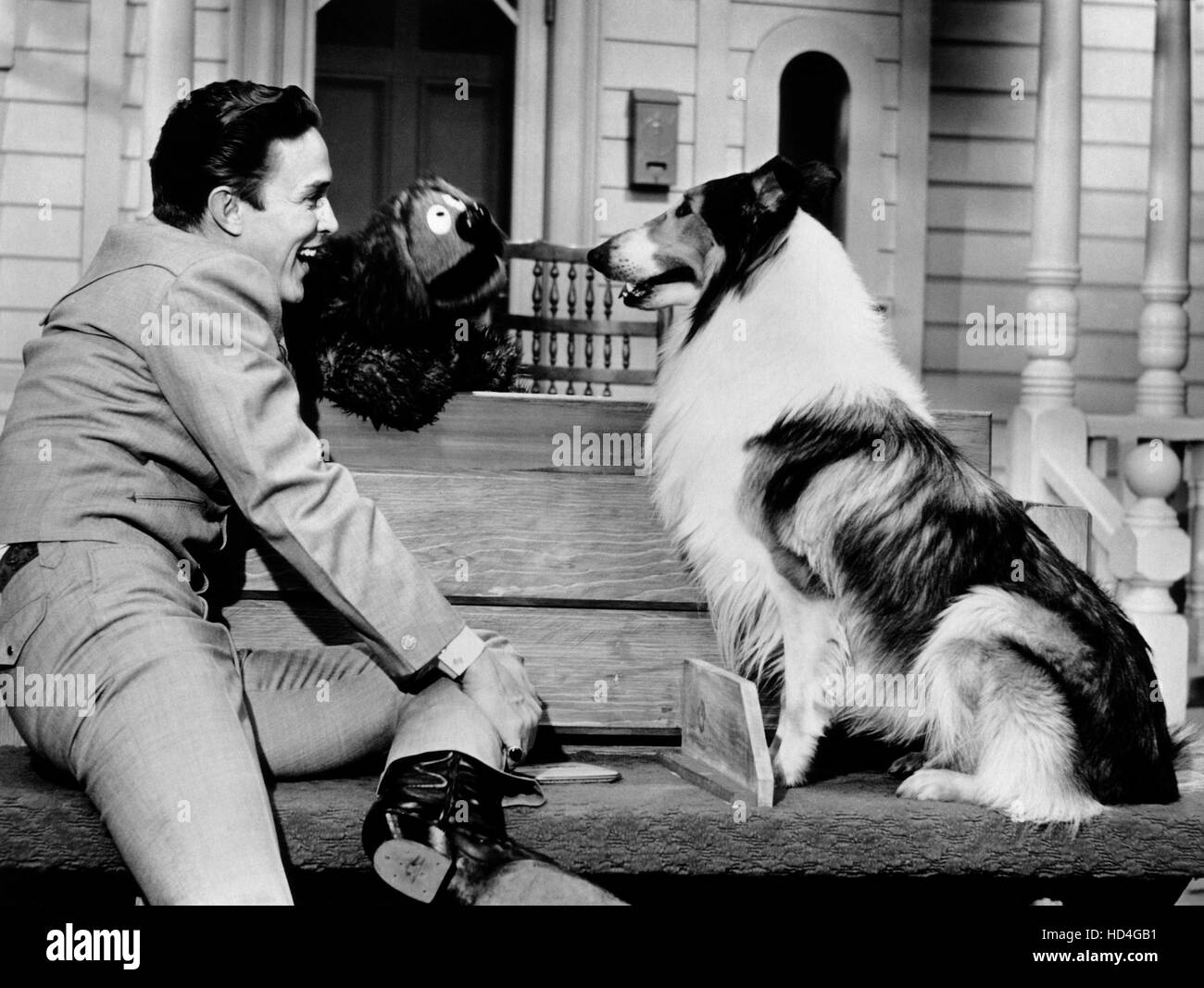 THE JIMMY DEAN SHOW, Jimmy Dean, Rowlf the Dog, Lassie, (aired August 20, 1964), ABCTV, 1963