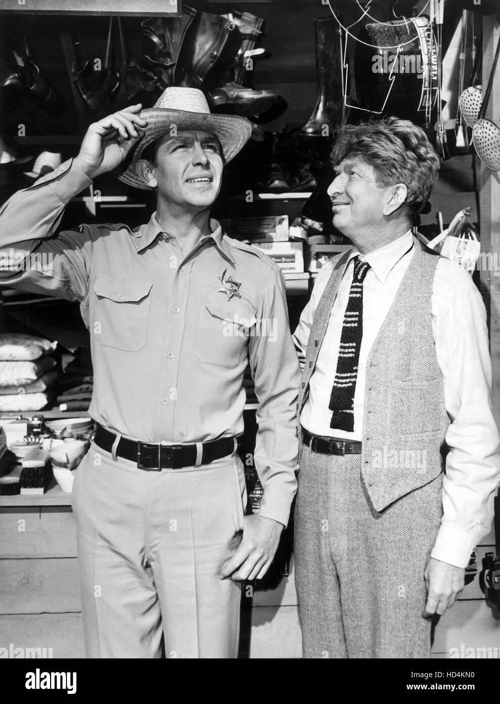 THE ANDY GRIFFITH SHOW, Andy Griffith, Sterling Holloway,'The Merchant of  Mayberry', (aired 3/5/62-Season 2), 1960-68 Stock Photo - Alamy, image size:988x1390