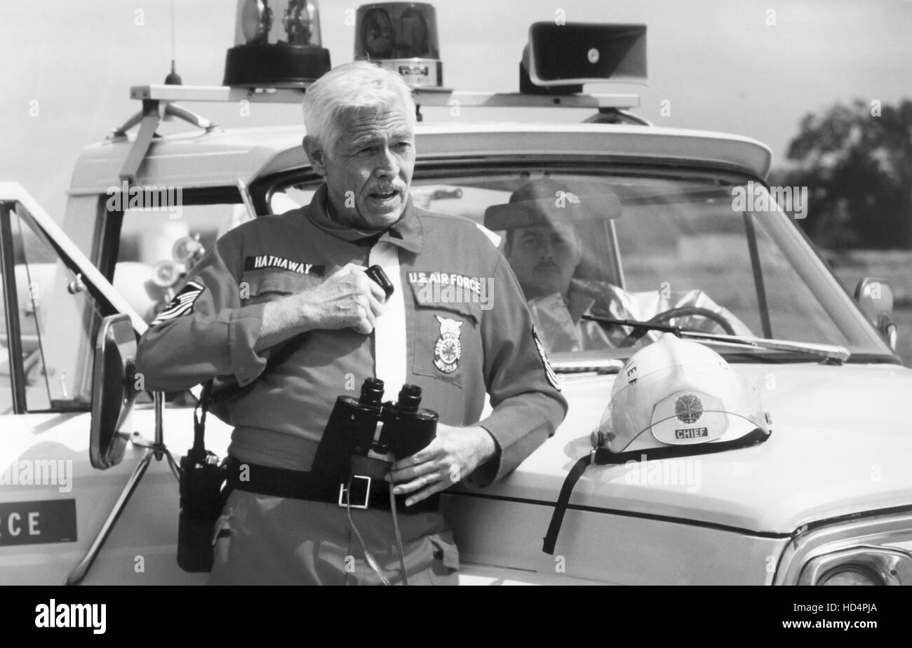 CRASH LANDING THE RESCUE OF FLIGHT 232, James Coburn, 1992, © World