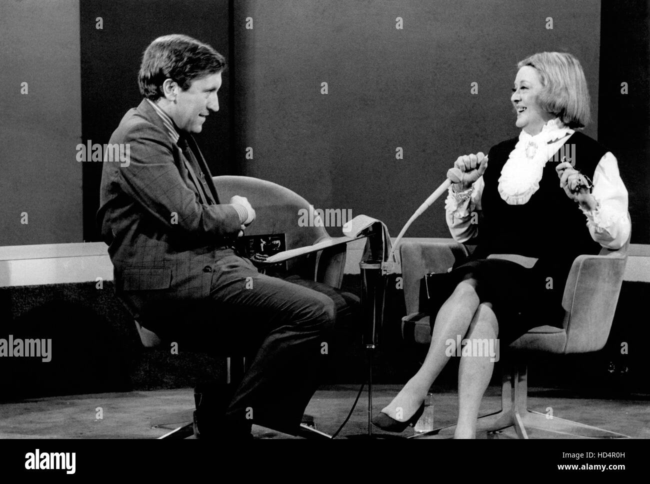 THE DAVID FROST SHOW, David Frost, Bette Davis, (1971), 1969-72 Stock