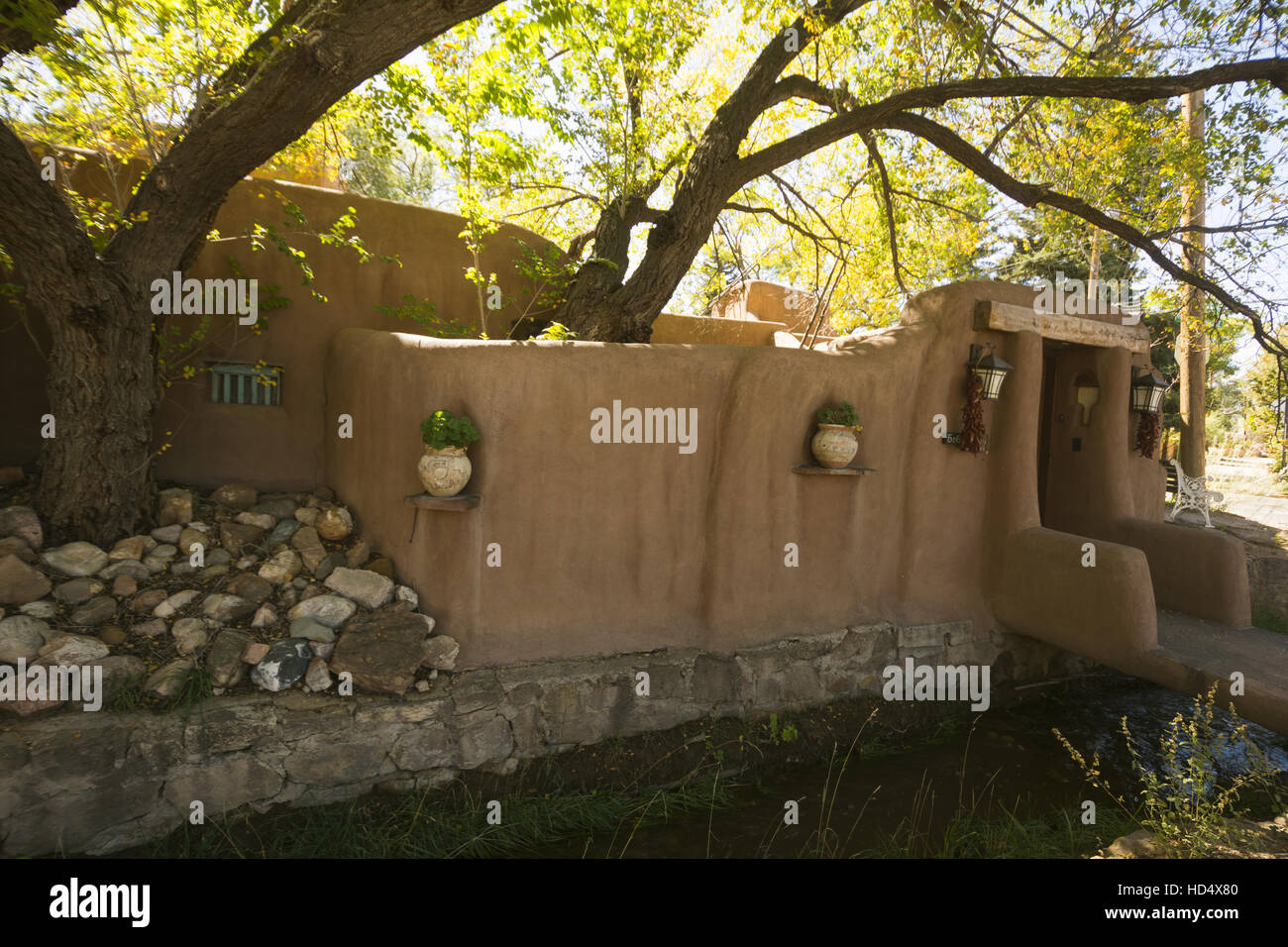 New Mexico, Santa Fe, Adobe home Stock Photo Alamy