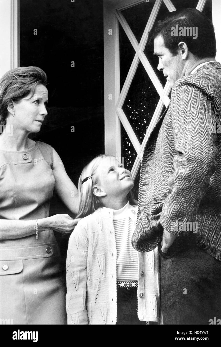 THE HOUSE ON GREENAPPLE ROAD, Julie Harris, Eve Plumb, Christopher