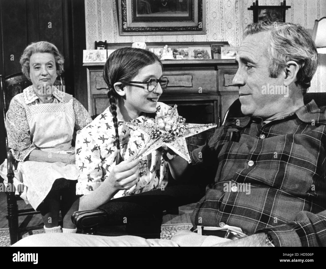 THE HOUSE WITHOUT A CHRISTMAS TREE, Mildred Natwick, Lisa Lucas, Jason