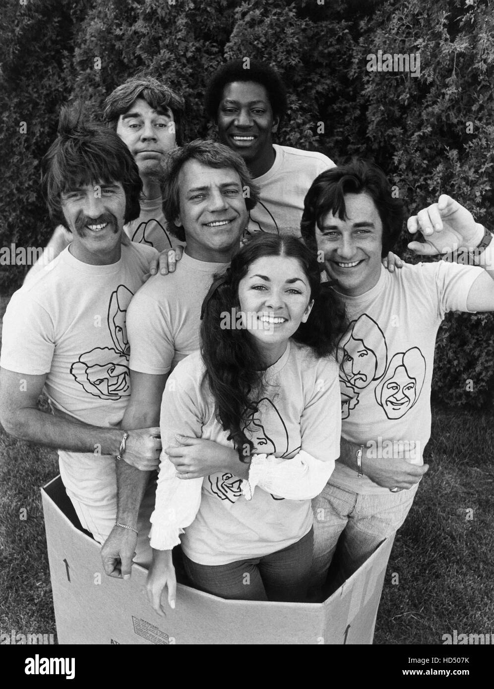 THE HUDSON BROTHERS RAZZLE DAZZLE COMEDY SHOW, rear from left Ted