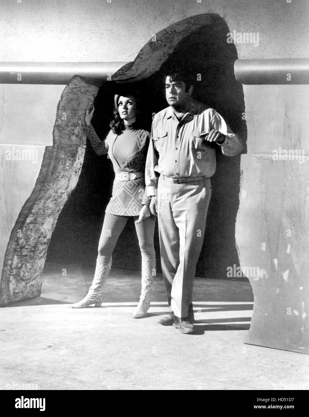 LAND OF THE GIANTS, Deanna Lund, Kurt Kasznar, 196870 Stock Photo Alamy