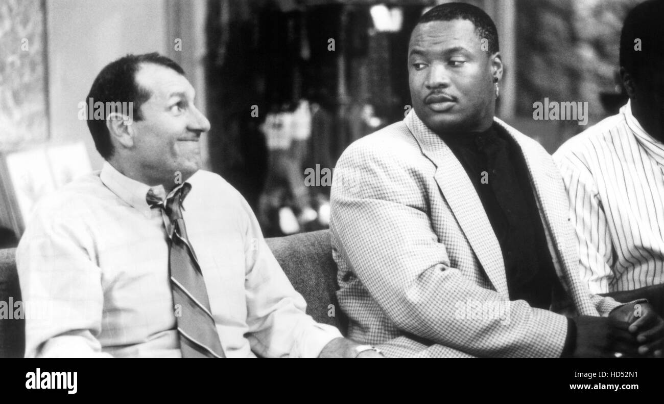 MARRIED...WITH CHILDREN, (from left) Ed O'Neill, Bo Jackson, 'Torch