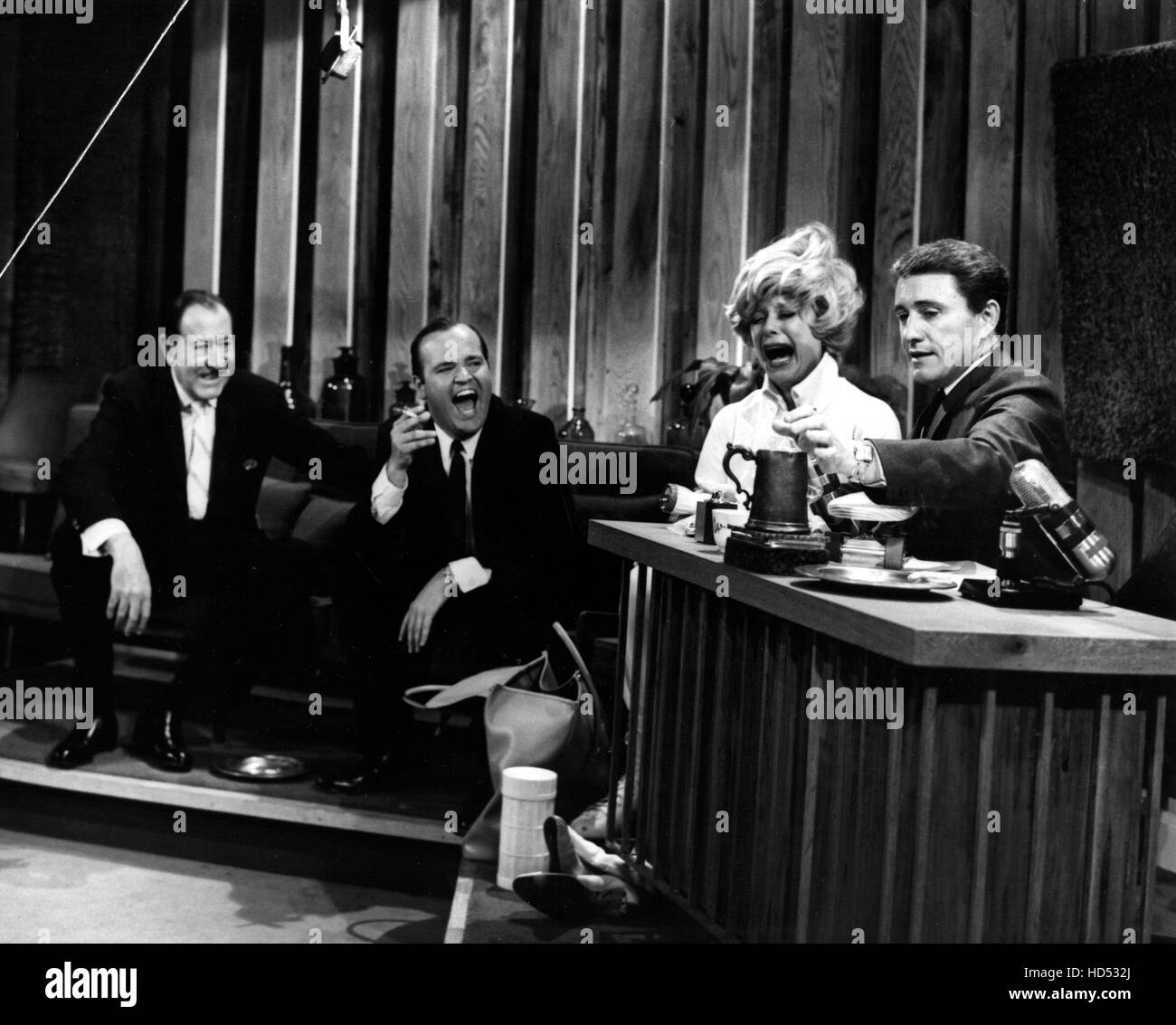 THE MERV GRIFFIN SHOW, Arthur Treacher, Dom DeLuise, Carol Channing