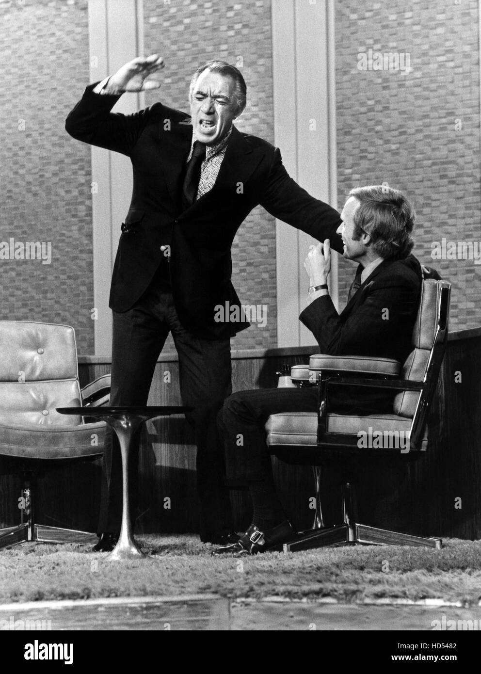THE DICK CAVETT SHOW, Anthony Quinn, Dick Cavett, 197582 Stock Photo