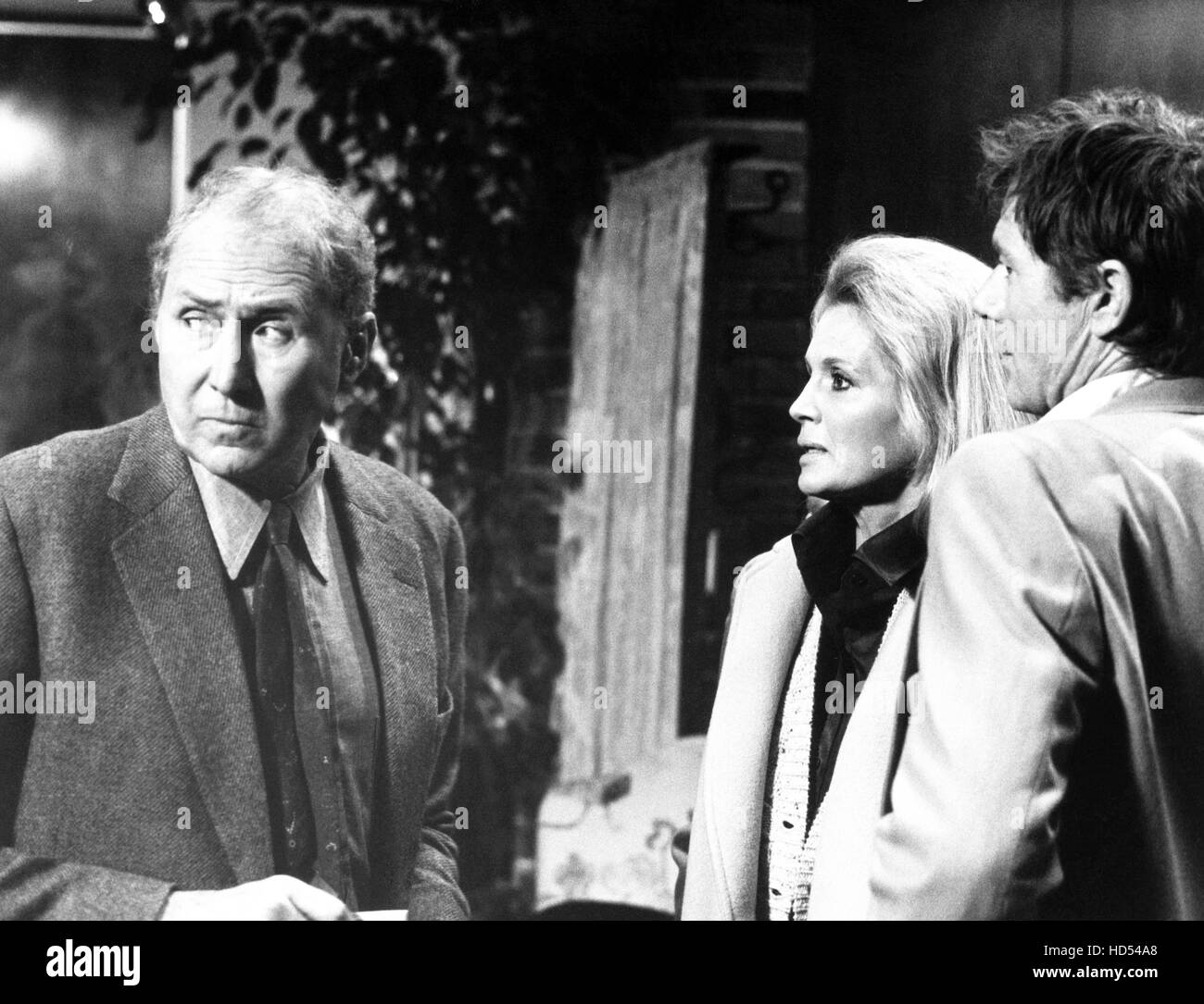 DIAL M FOR MURDER, from left: Anthony Quayle, Angie Dickinson, Michael ...