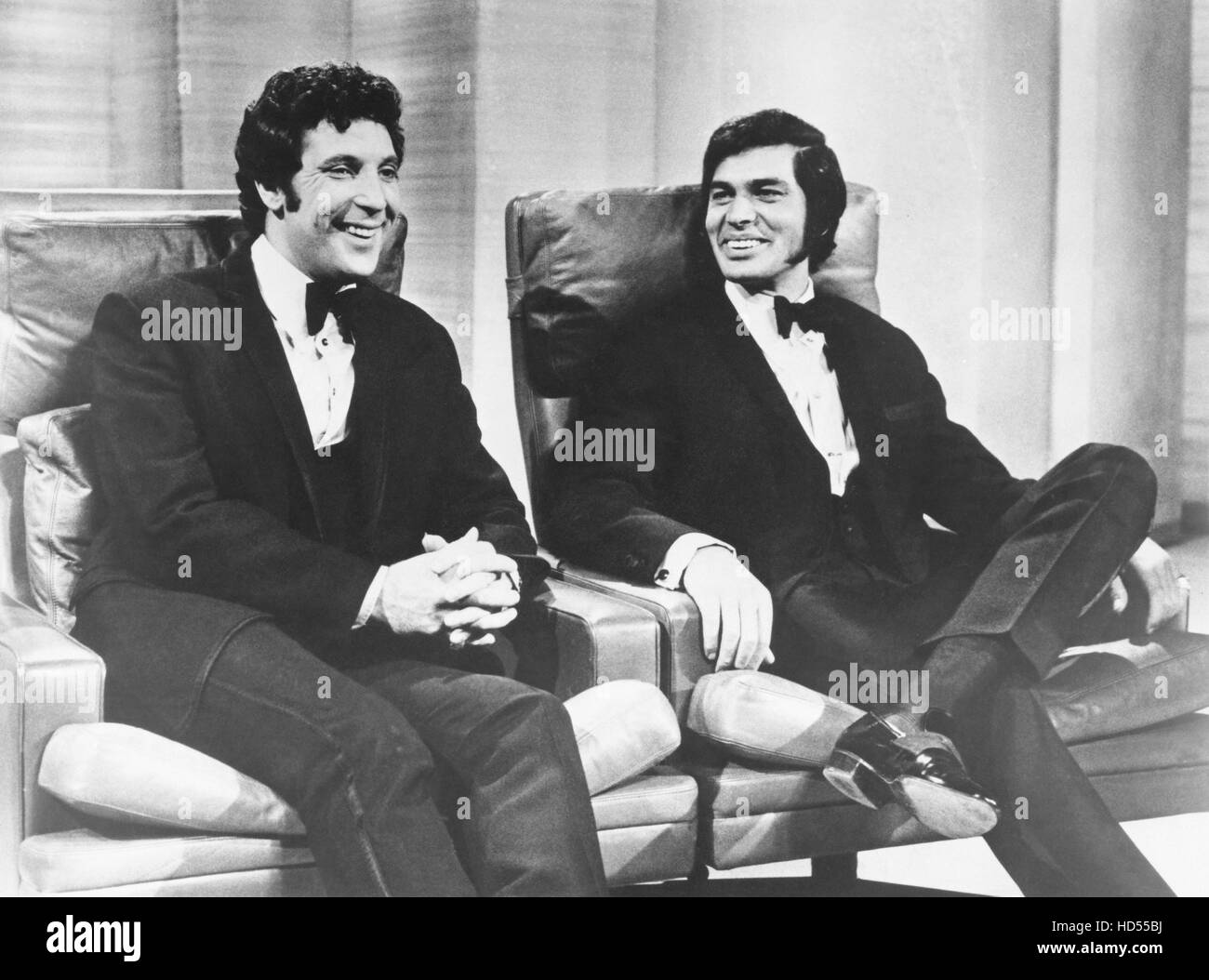 THE ENGELBERT HUMPERDINCK SHOW, from left: Tom Jones, Engelbert Humperdinck,  1969-1970 Stock Photo - Alamy