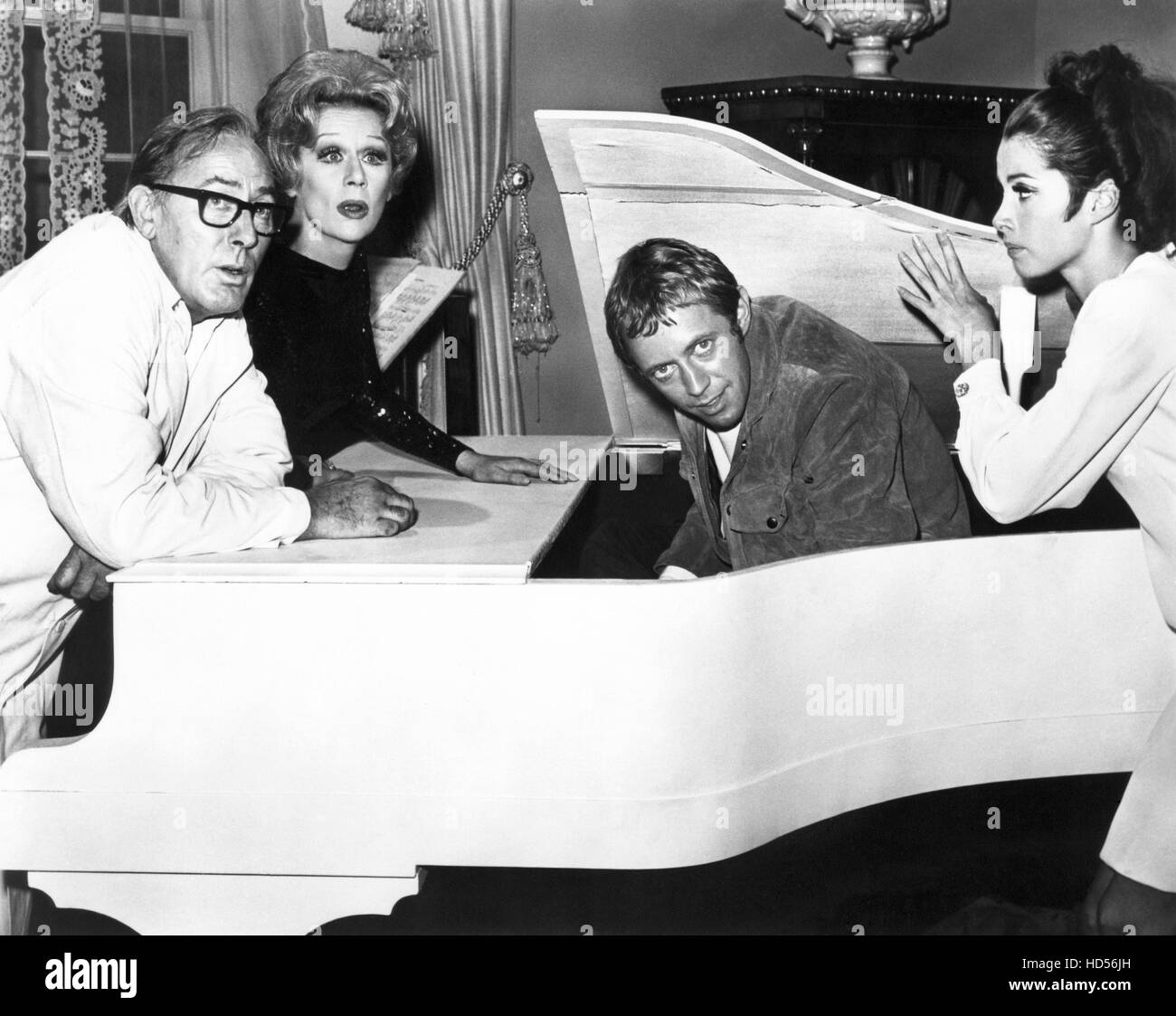 THE GIRL FROM U.N.C.L.E., (from left) Michael Wilding, Margaret