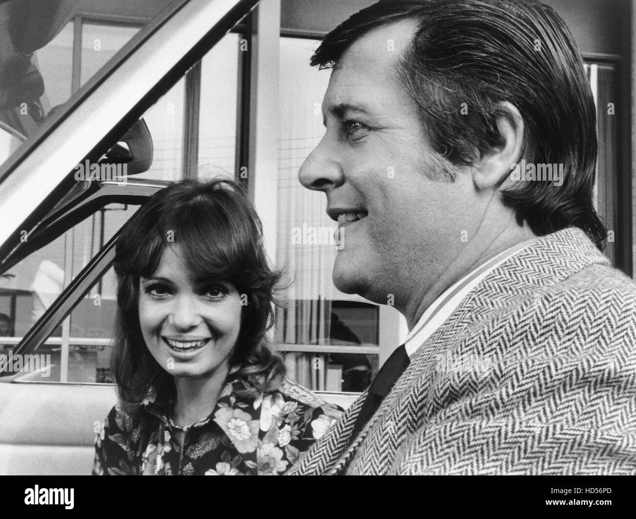 THE GIRL WHO CAME GIFT-WRAPPED, from left: Karen Valentine, Richard