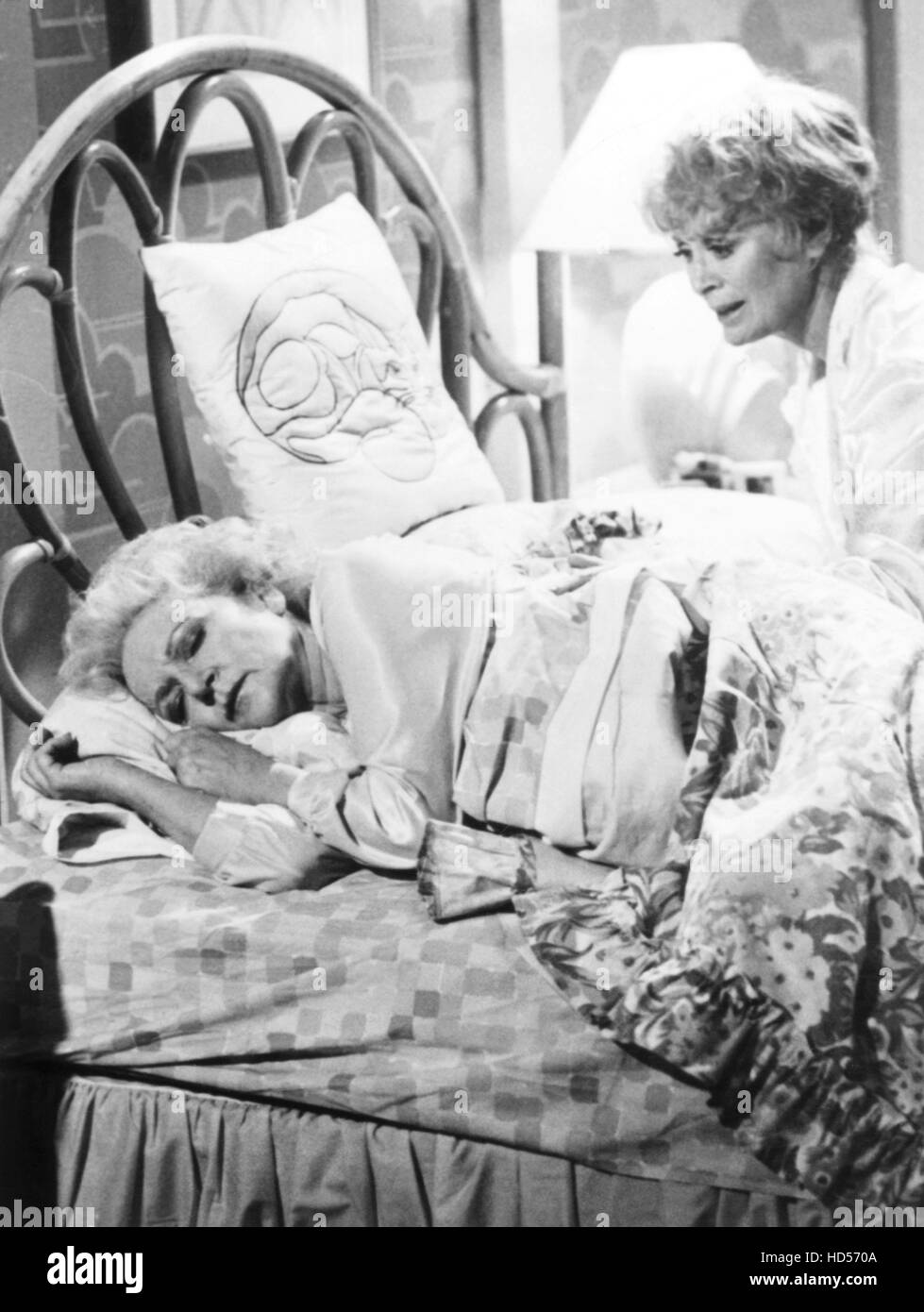 THE GOLDEN GIRLS, from left: Betty White, Lois Nettleton, 'Isn't It