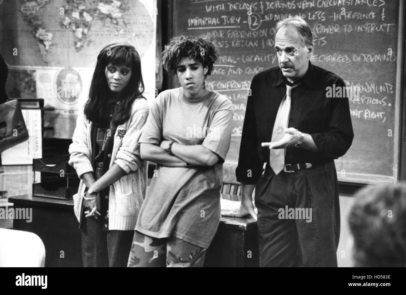 HEAD OF THE CLASS, Robin Givens, Rain Pryor, Howard Hesseman, 198691, episode 'The Ring of