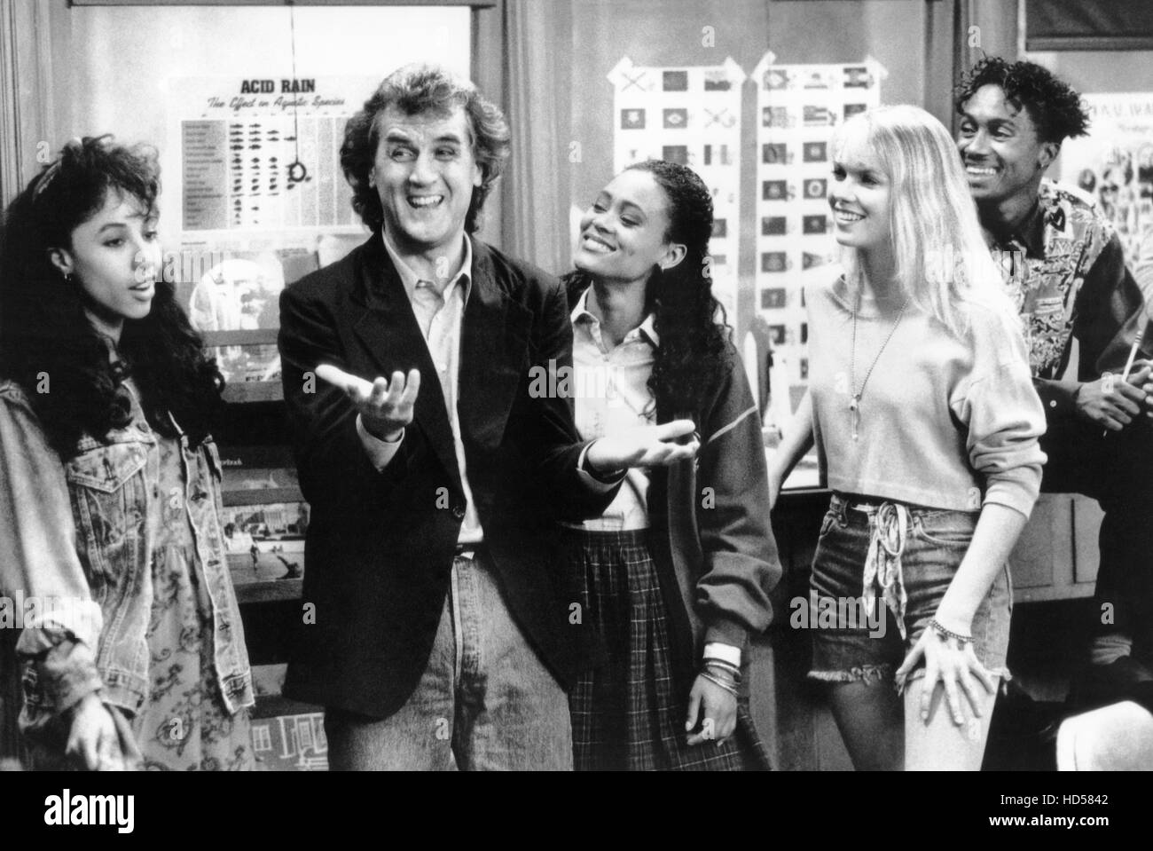 HEAD OF THE CLASS, lr Kimberly Russell, Billy Connolly, Robin Givens