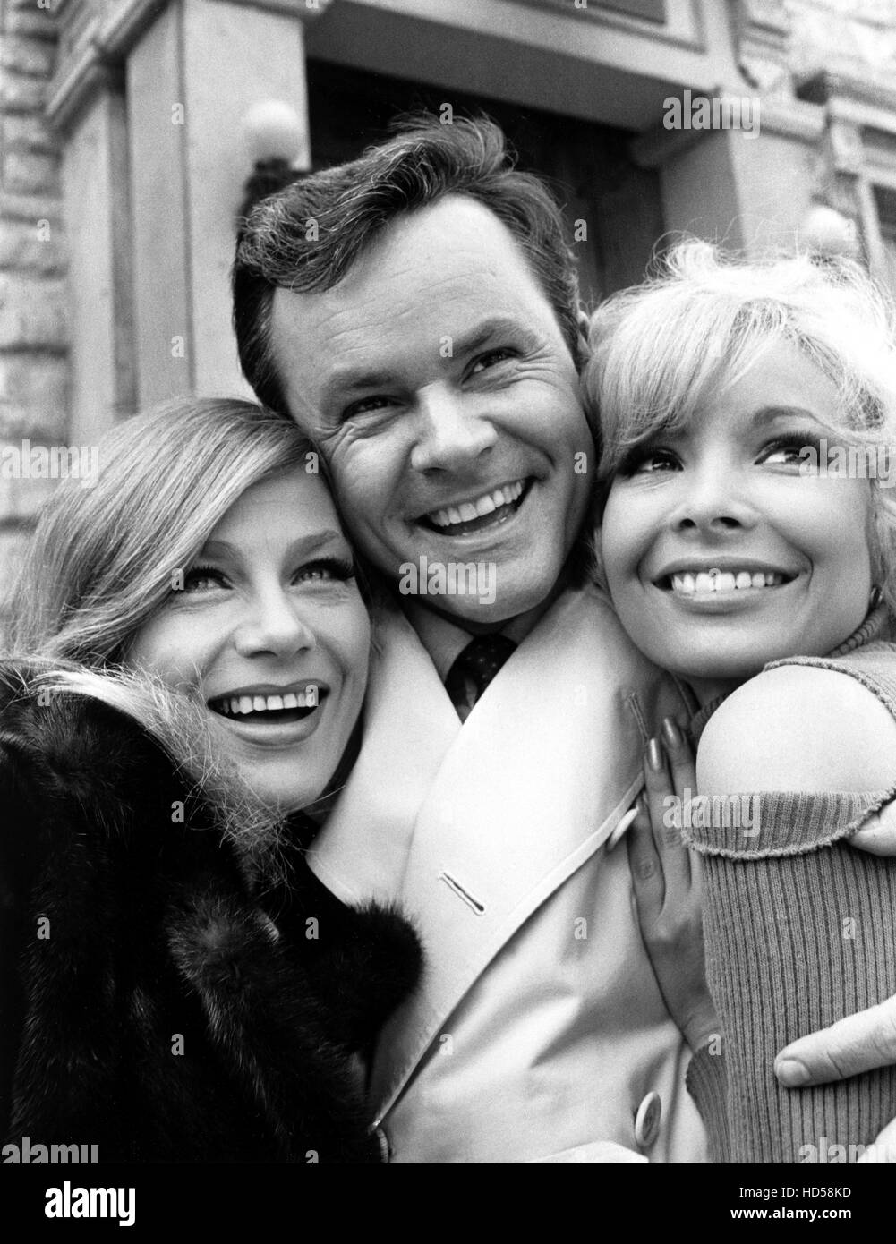 HOGAN'S HEROES, Nita Talbot, Bob Crane, Arlene Martel, on-set of 'A