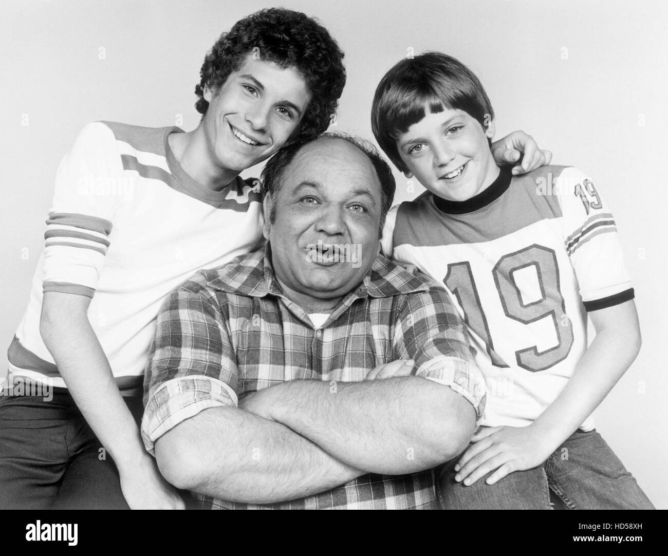 JOE AND SONS, from left: Barry Miller, Richard Castellano, Jimmy Baio, 1975-76. Stock Photo