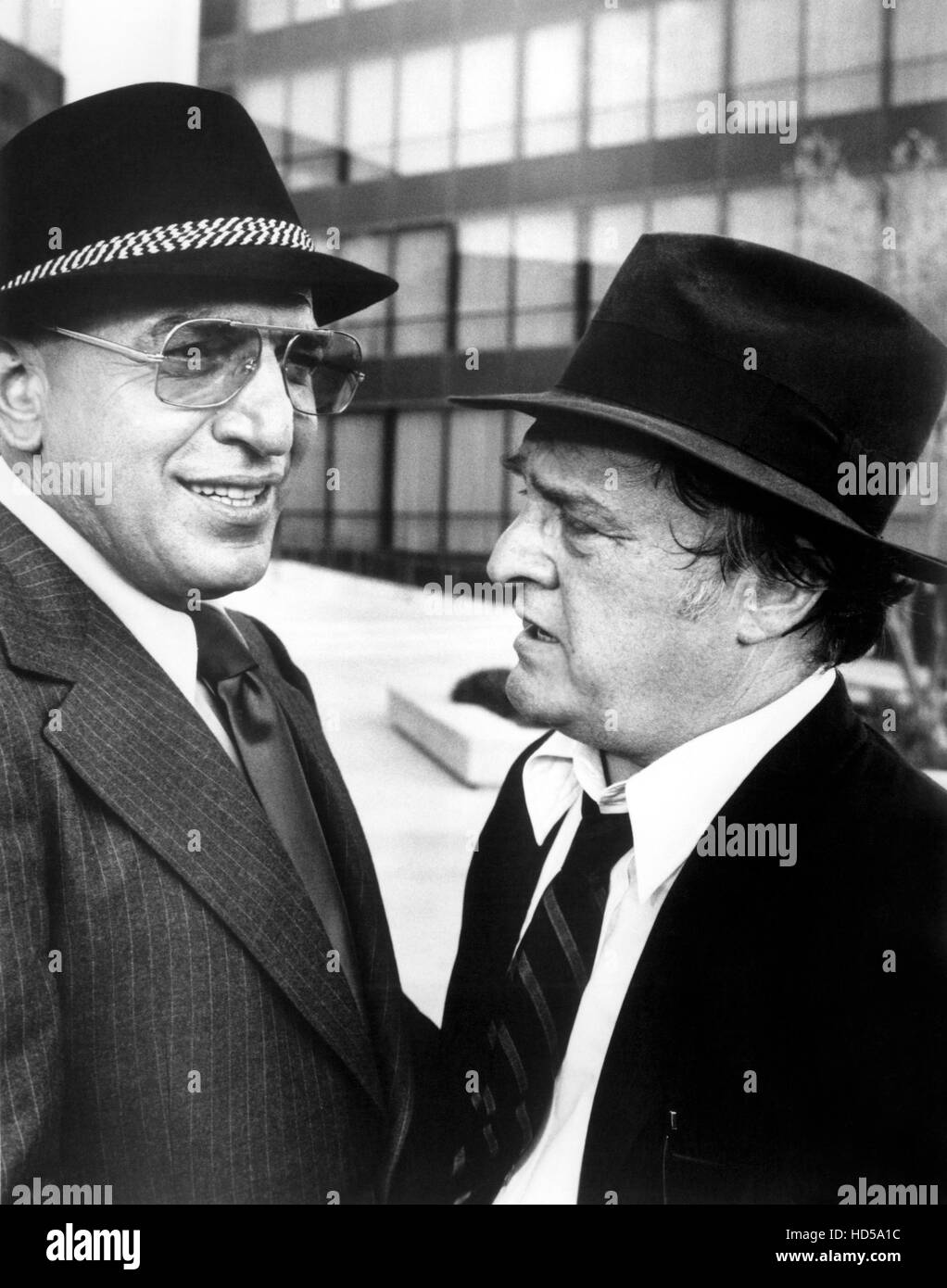 KOJAK, from left Telly Savalas, Vincent Gardenia in 'A House Of Prayer