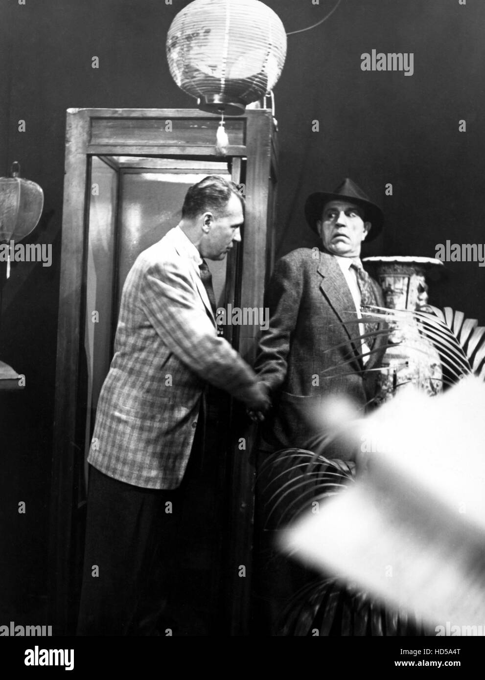 MAN AGAINST CRIME, Ralph Bellamy, 1949-1951 Stock Photo - Alamy
