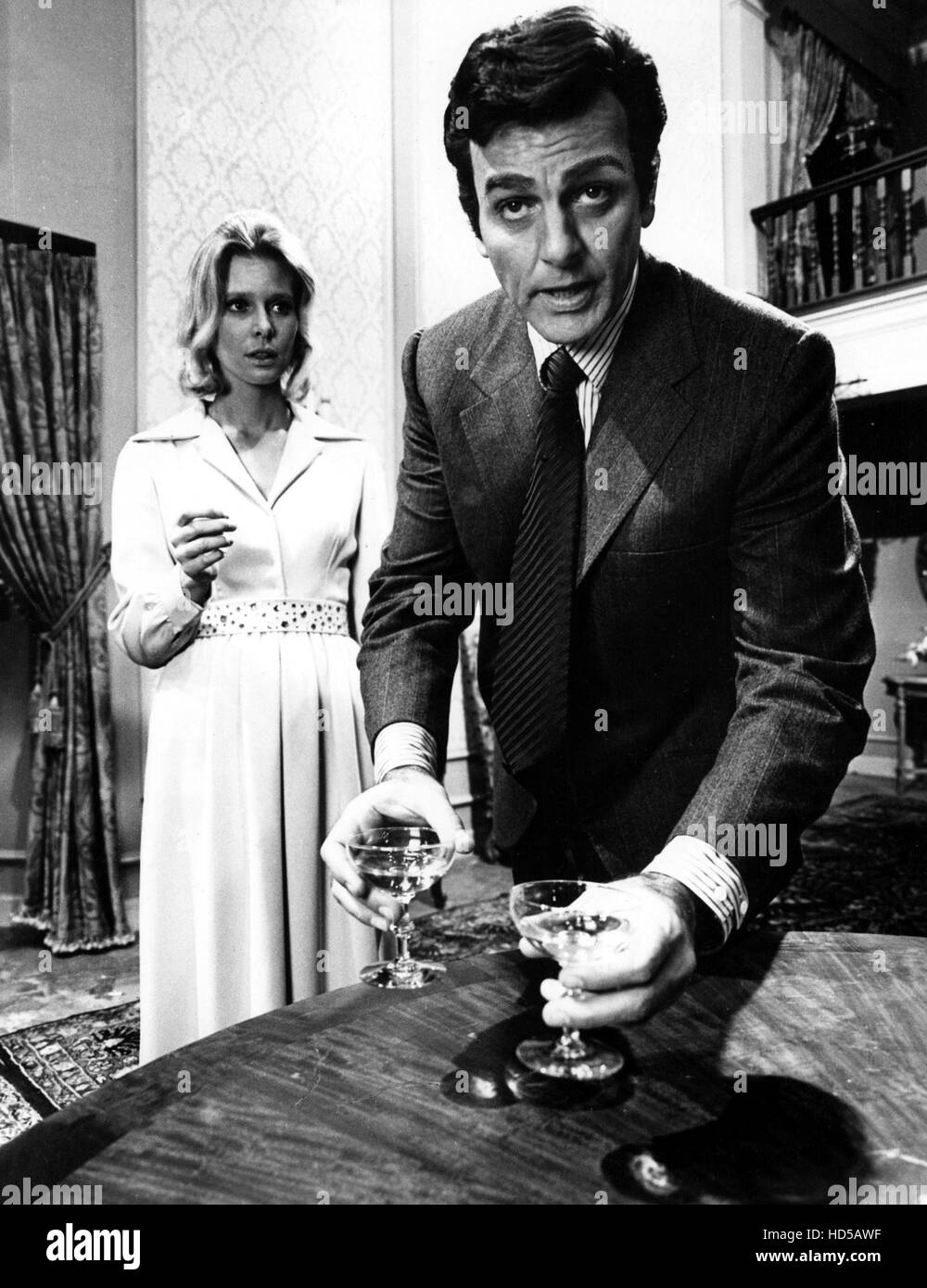 mannix-rosemary-forsyth-mike-connors-1967-1975-1971-episode-stock