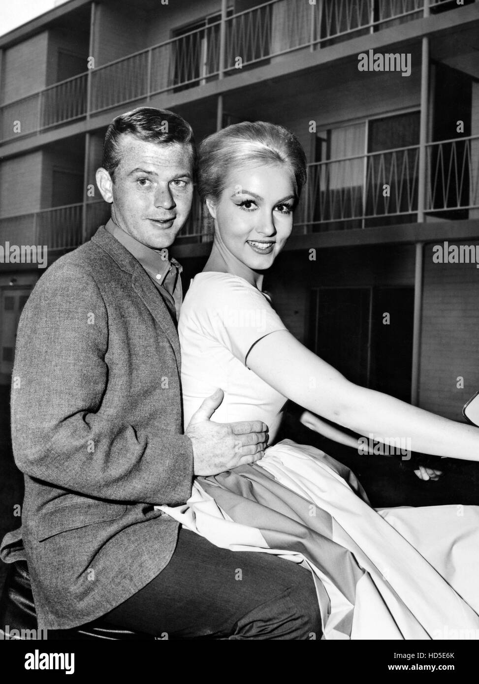 ROUTE 66, Martin Milner, Julie Newmar, 'How Much A Pound Is Albatross ...