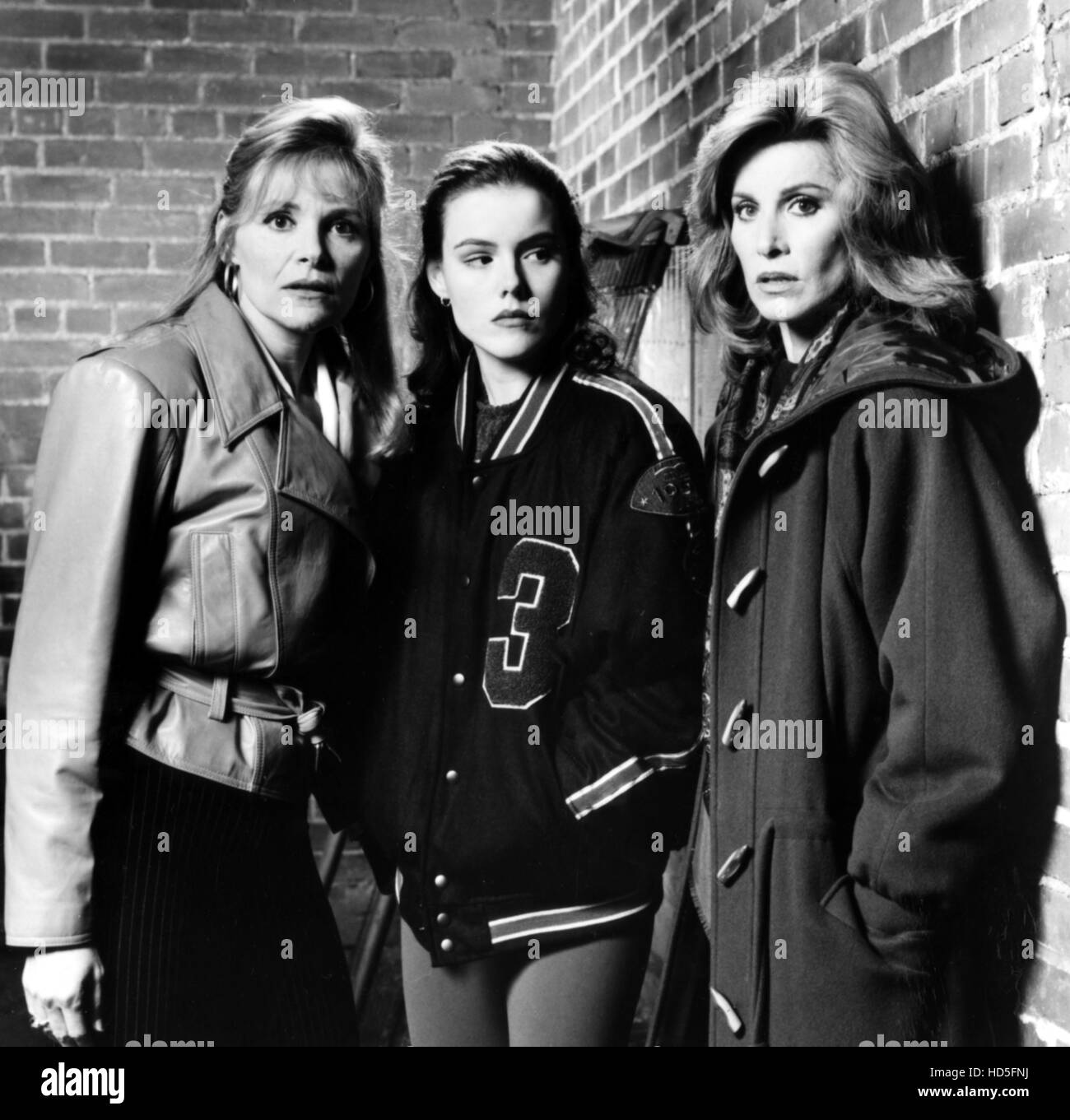 SURVIVE THE NIGHT, Helen Shaver, Kathleen Robertson, Stefanie Powers