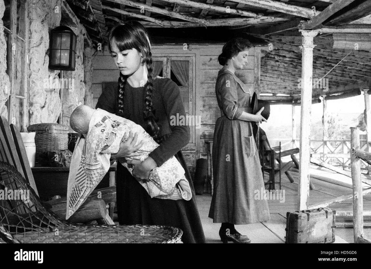 THE THORN BIRDS, Sydney Penny, Jean Simmons, 1983 Stock Photo - Alamy