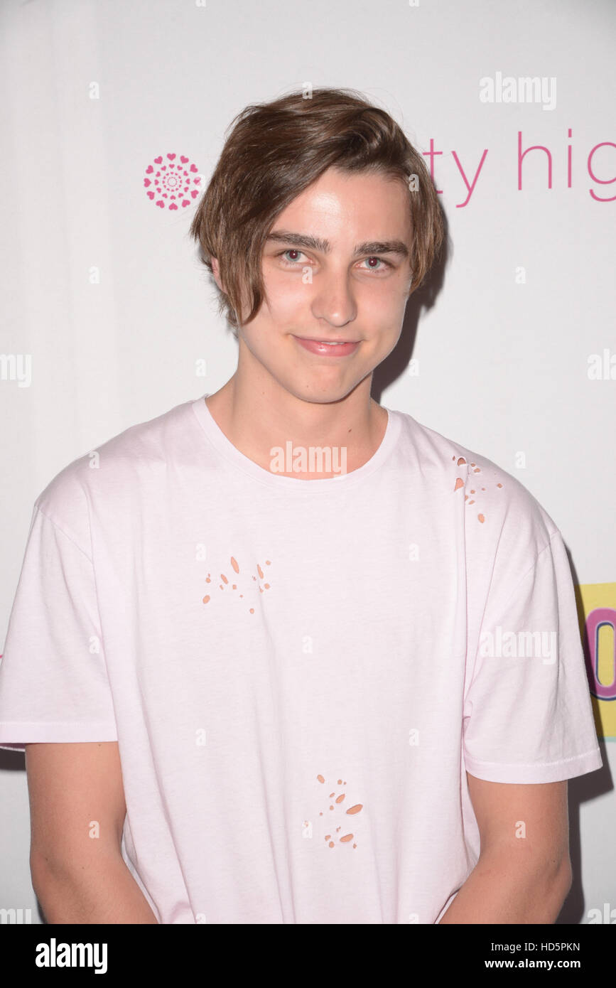 Premiere of ‘The Standoff' at Regal LA Live A Barco Innovation Center