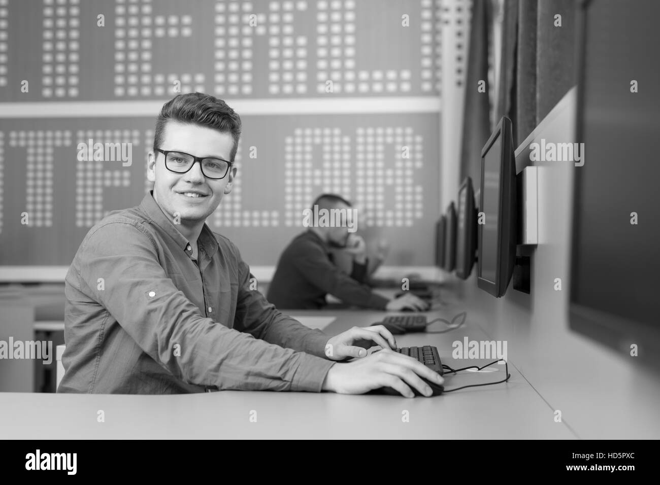 college student in computer lab Stock Photo - Alamy