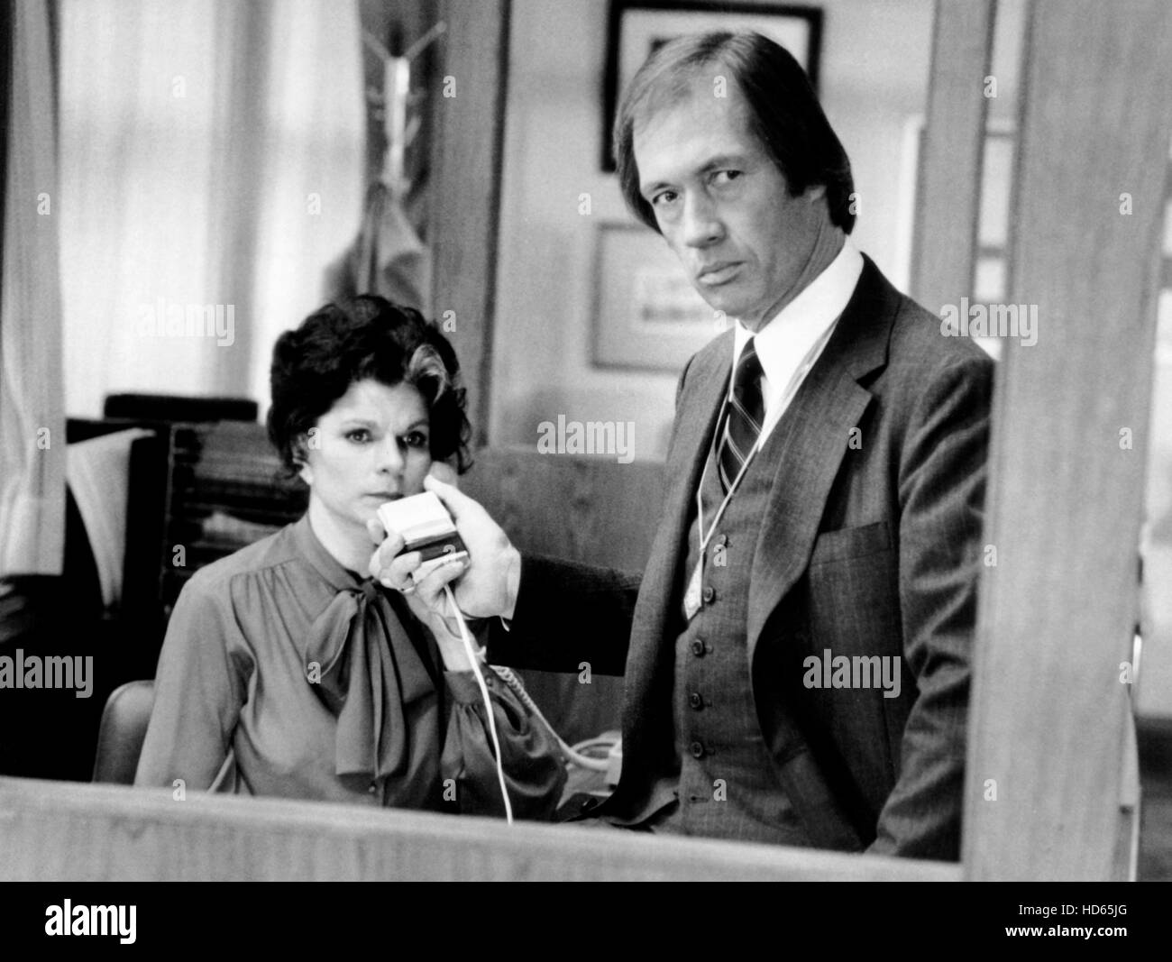 TODAY'S FBI, (from left): Ronnie Claire Edwards, David Carradine ...