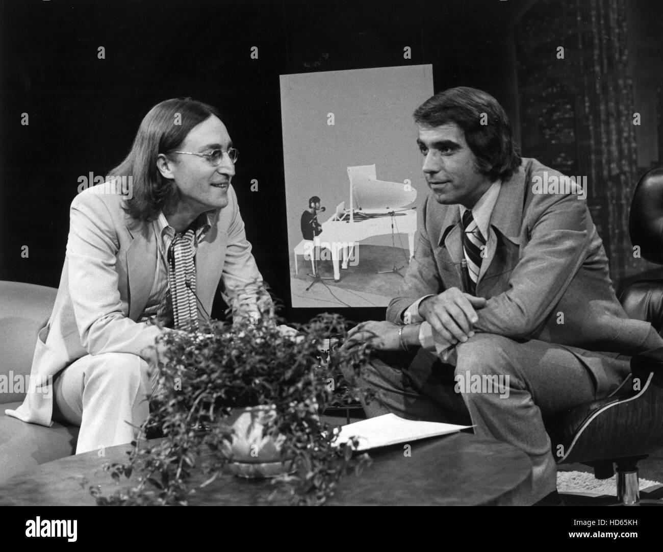 TOMORROW, John Lennon, Tom Snyder, 1973-1982, 1975 episode Stock Photo ...