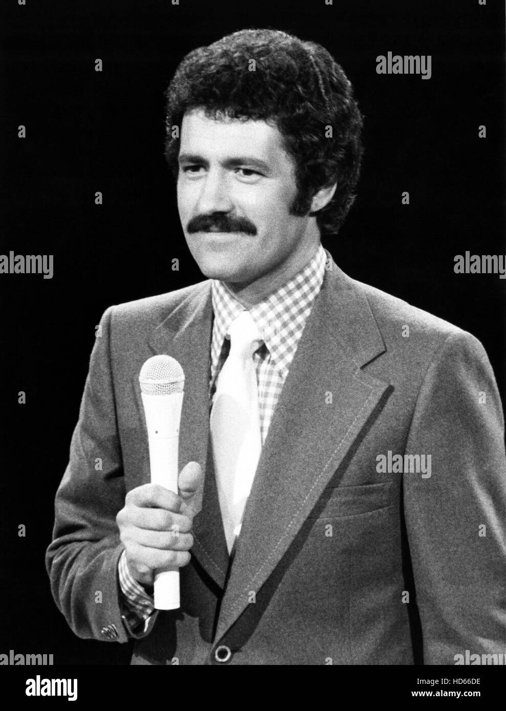 WIZARD OF ODDS, Host Alex Trebek, 1973-1974 Stock Photo - Alamy