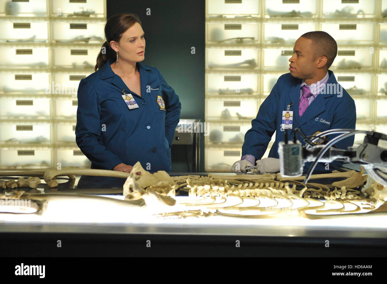 BONES, l-r: Emily Deschanel, Eugene Byrd in 'The Male in the Mail' (Season  7, Episode 4, aired December 1, 2011), 2005-, ph Stock Photo - Alamy
