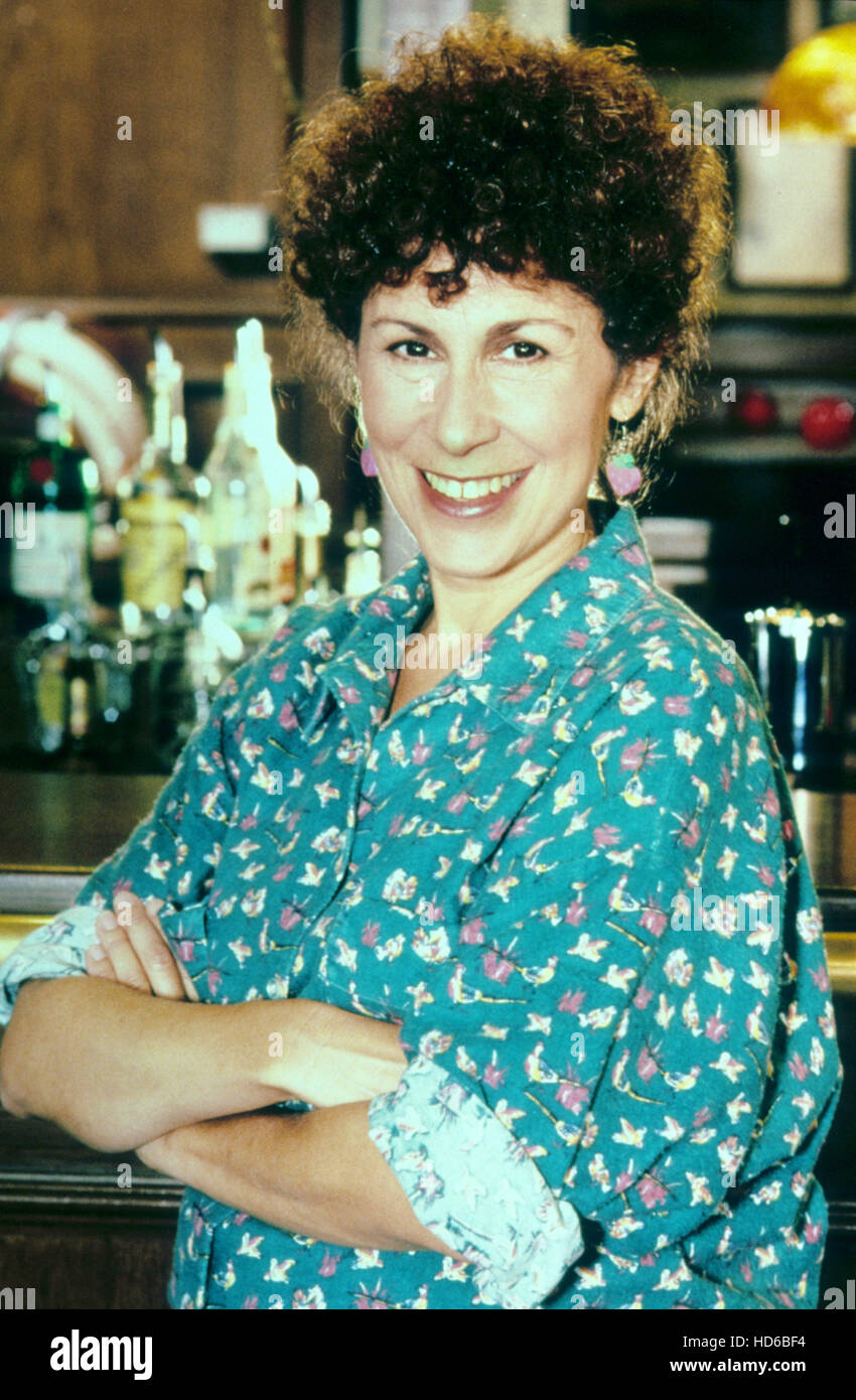 CHEERS, Rhea Perlman, 19821993. (c) Paramount TV/ Courtesy Everett