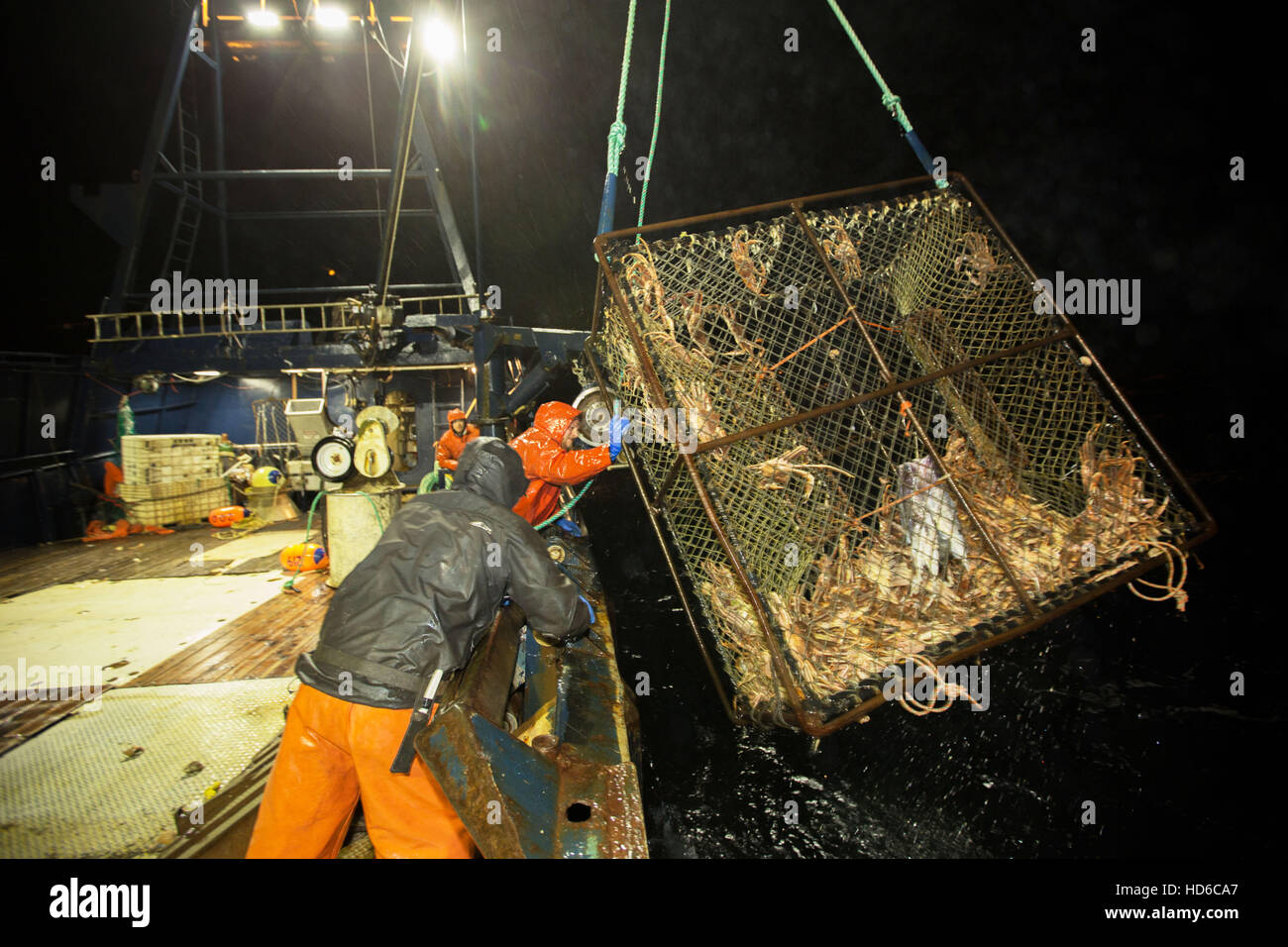 THE DEADLIEST CATCH, Aboard the Brenna A fishing boat, (Season 12, 2016