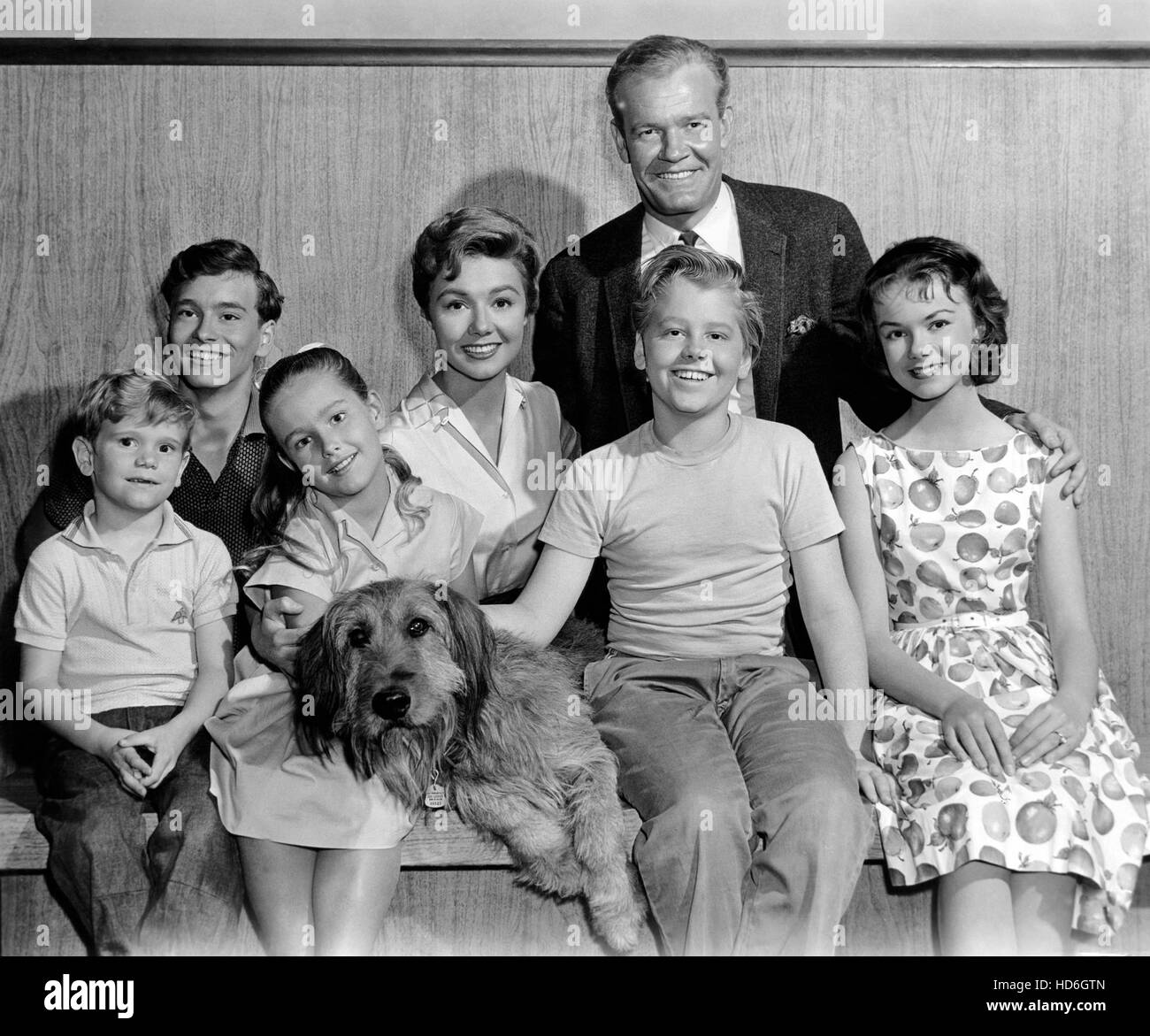 ROOM FOR ONE MORE, (lr) Ronnie Dapo, Jimmy Baird, Carol Nicholson