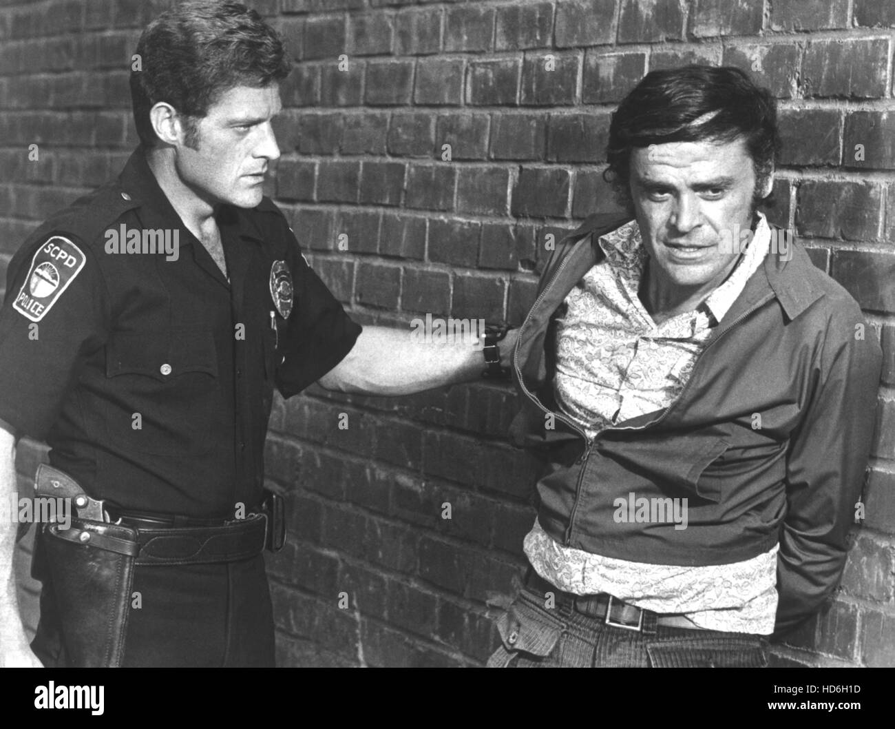 THE ROOKIES, Sam Melville, Lee Farr in episode 'To Taste of Terror' aired  11/20/72-Season 1, 1972-76 Stock Photo - Alamy