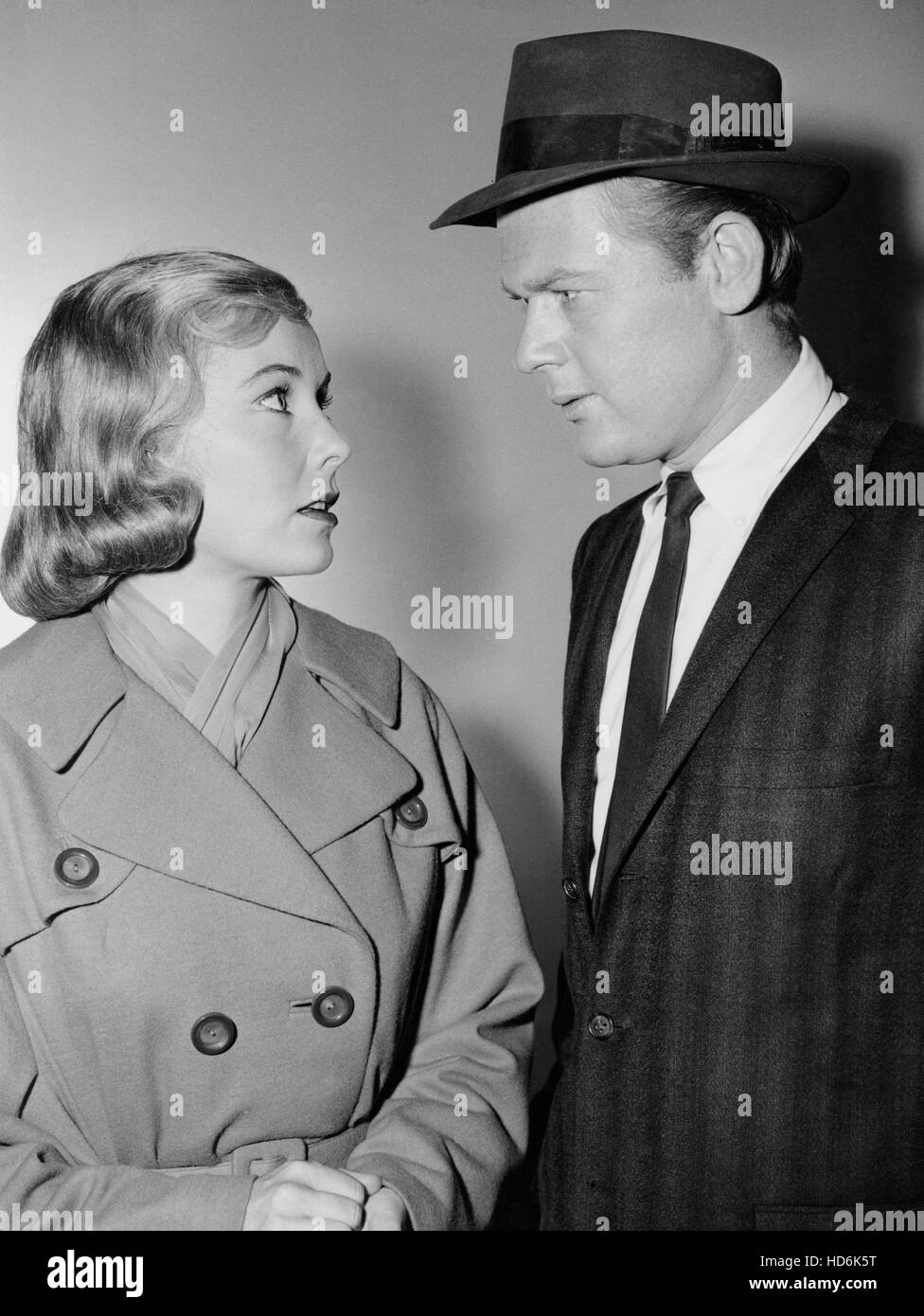 THE TWILIGHT ZONE, Vera Miles, Martin Milner, 'Mirror Image', (Season 1, aired February 26, 1960