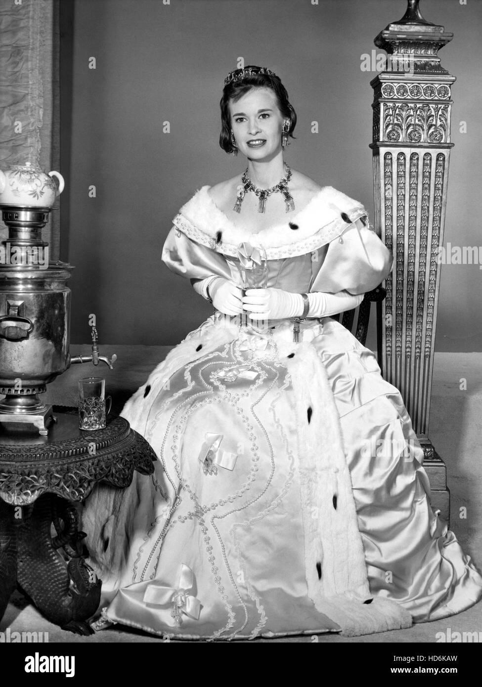Gloria vanderbilt portrait hi-res stock photography and images - Alamy