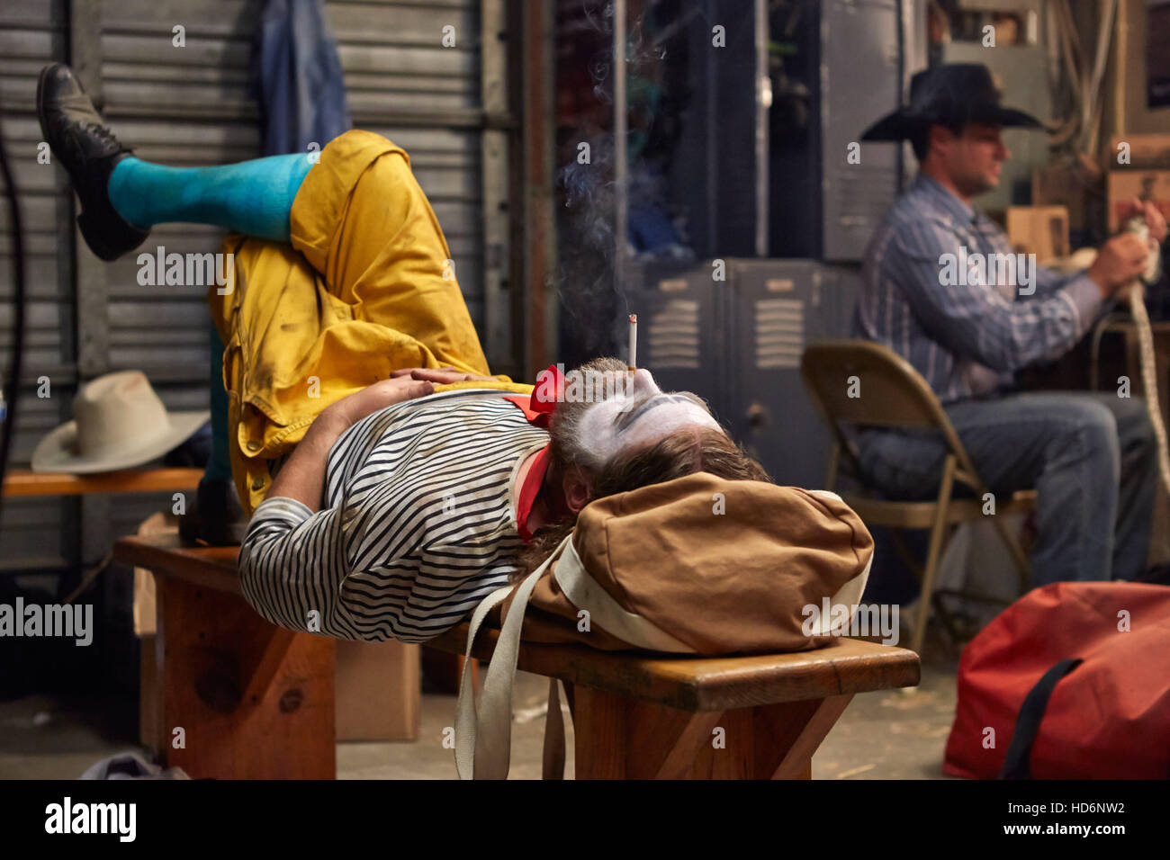 BASKETS, Zach Galifianakis in 'Renoir' (Season 1, Episode 1, aired