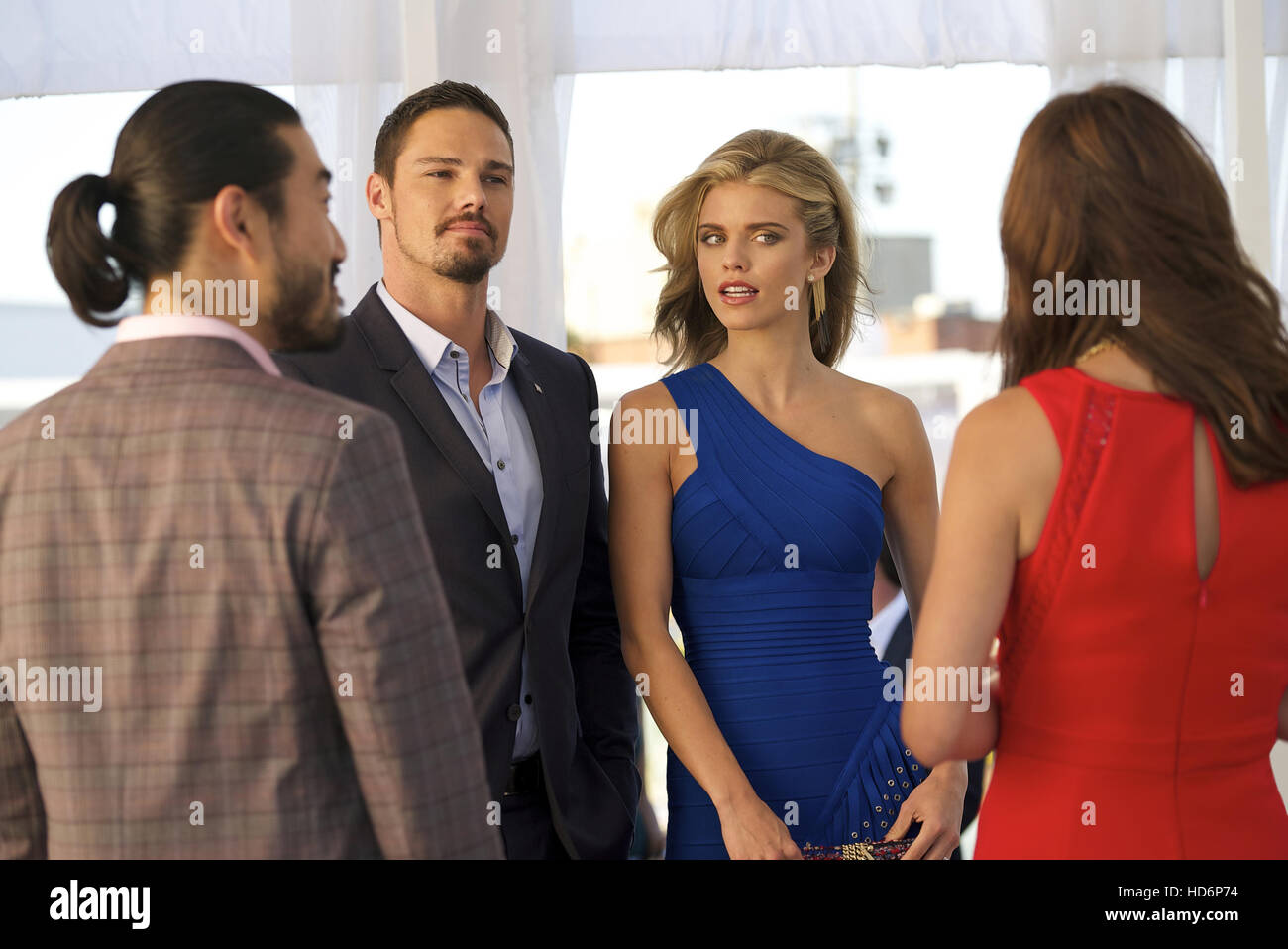 BEAUTY AND THE BEAST, center l-r: Jay Ryan, AnnaLynne McCord in 'Love Is A  Battlefield' (Season 4, Episode 8, aired July 21 Stock Photo - Alamy, image size:1300x958