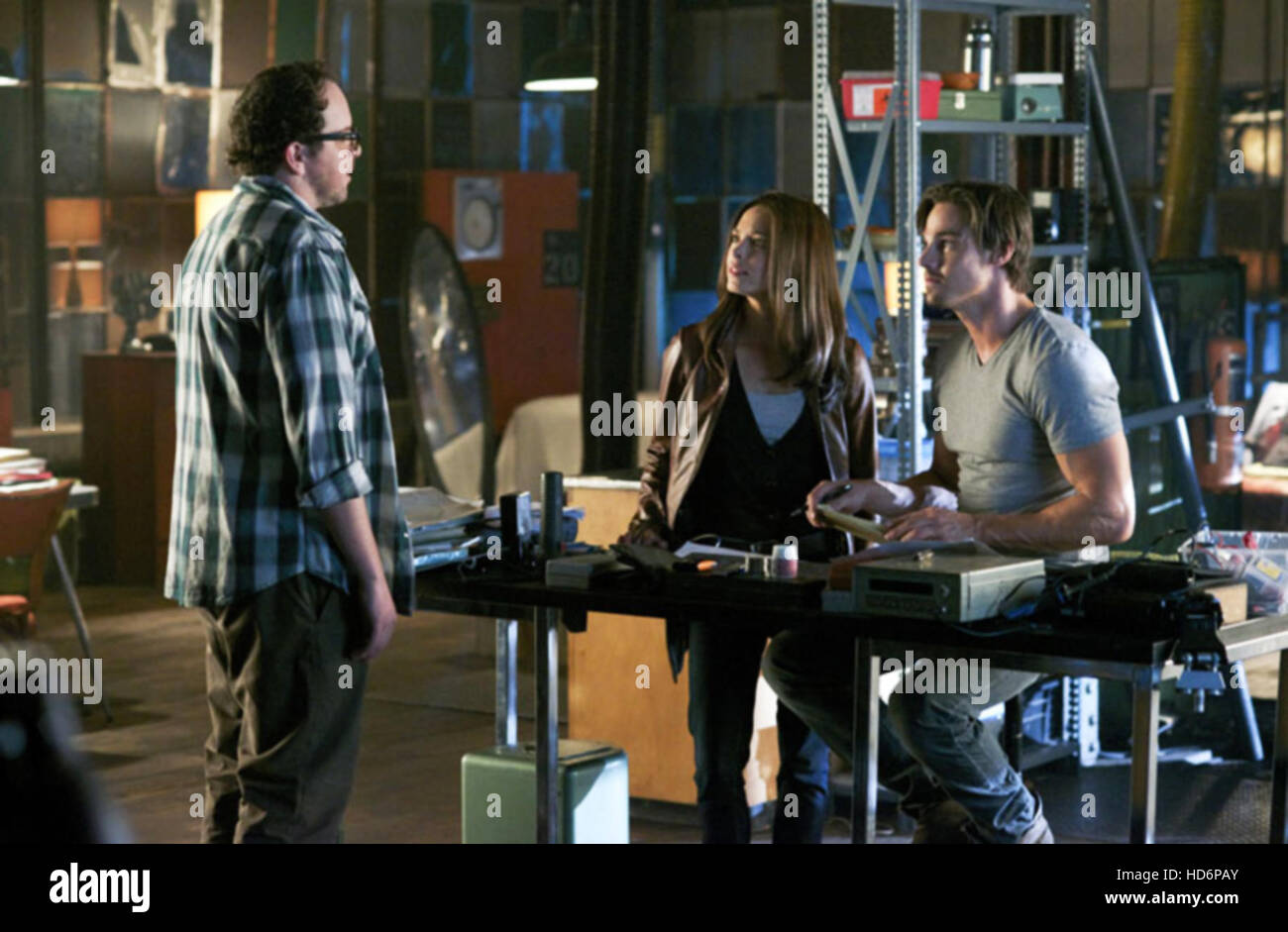 BEAUTY AND THE BEAST, l-r: Austin Basis, Kristin Kreuk, Jay Ryan in 'Saturn  Returns' (Season 1, Episode 5, aired November 8 Stock Photo - Alamy, image size:1300x941
