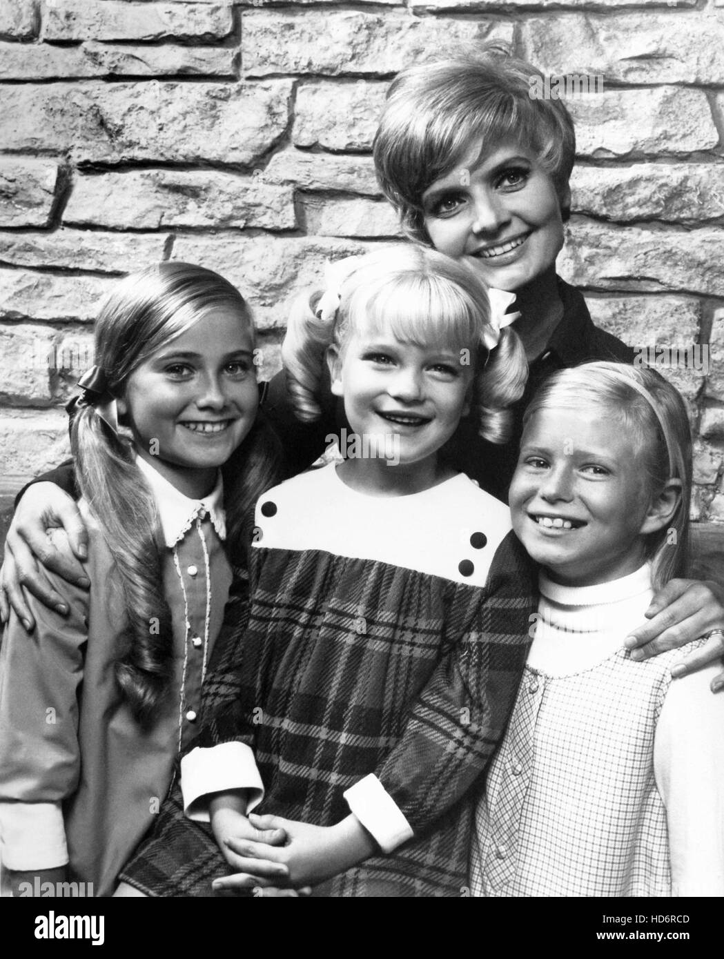 The Brady Bunch Maureen Mccormick Susan Olsen Florence Henderson Eve Plumb Season 1 1969 0862