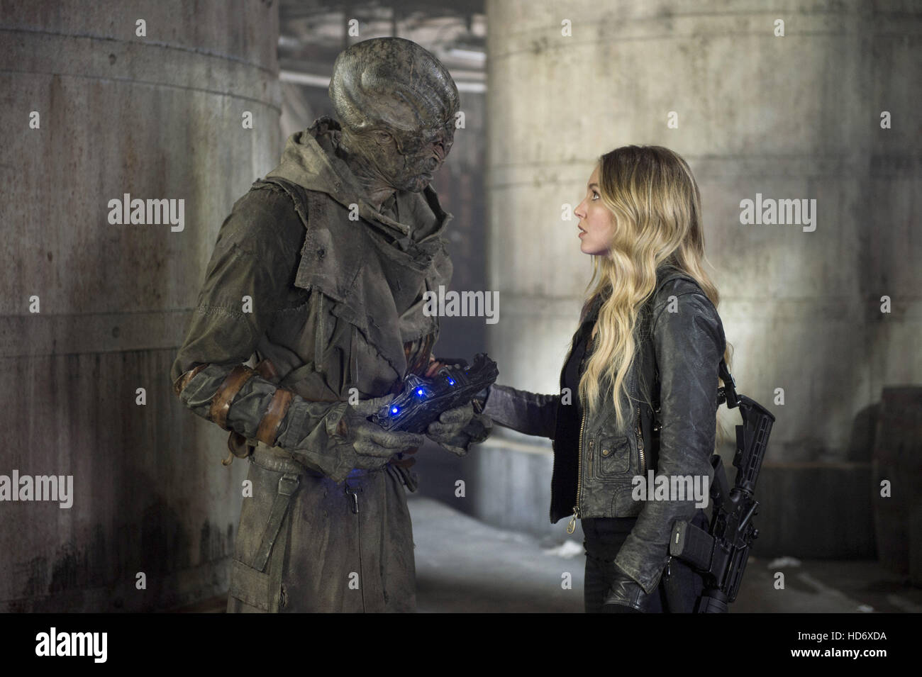 FALLING SKIES, (from left) Doug Jones (as Cochise), Sarah Carter