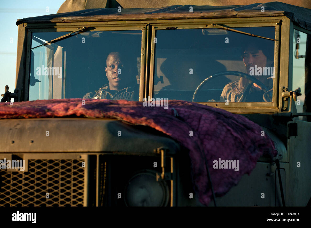 FALLING SKIES, lr Mpho Koaho, Peter Shinkoda in 