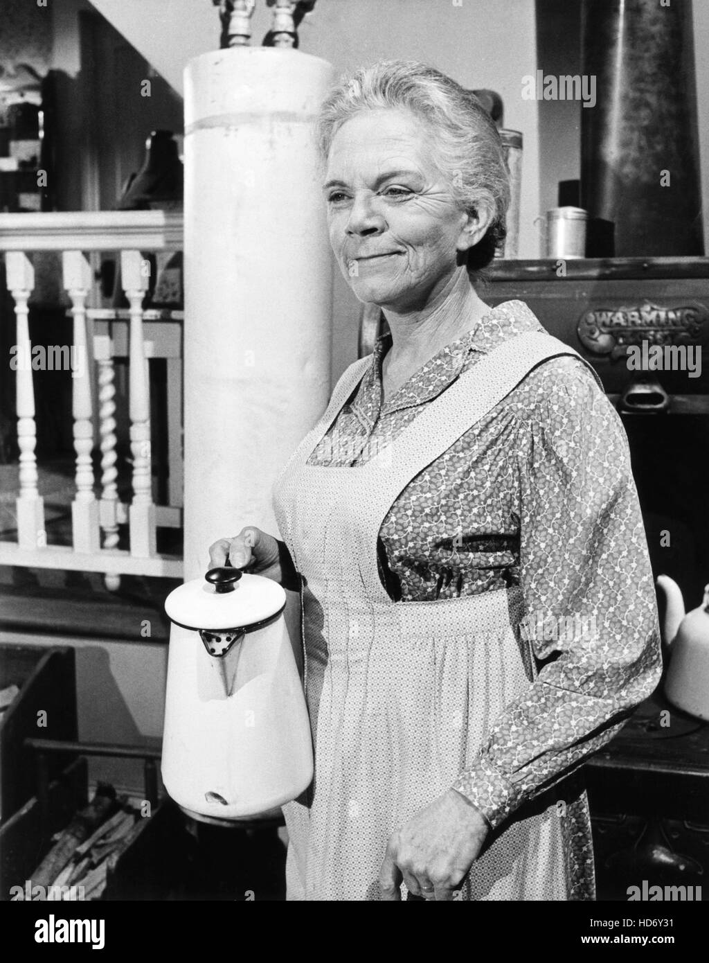 THE WALTONS, Ellen Corby, 1972 81 Stock Photo Alamy