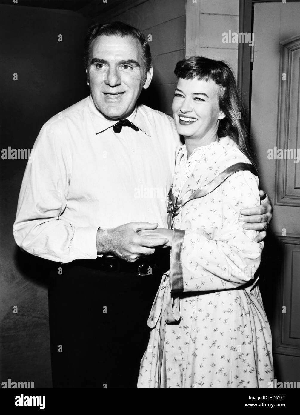 WAGON TRAIN, from left William Bendix, Osa Massen, 'Around the Horn