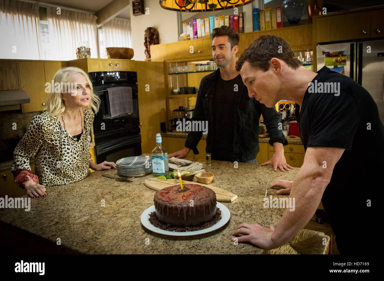 ANIMAL KINGDOM, (from left) Ellen Barkin, Scott Speedman, Shawn Hatosy